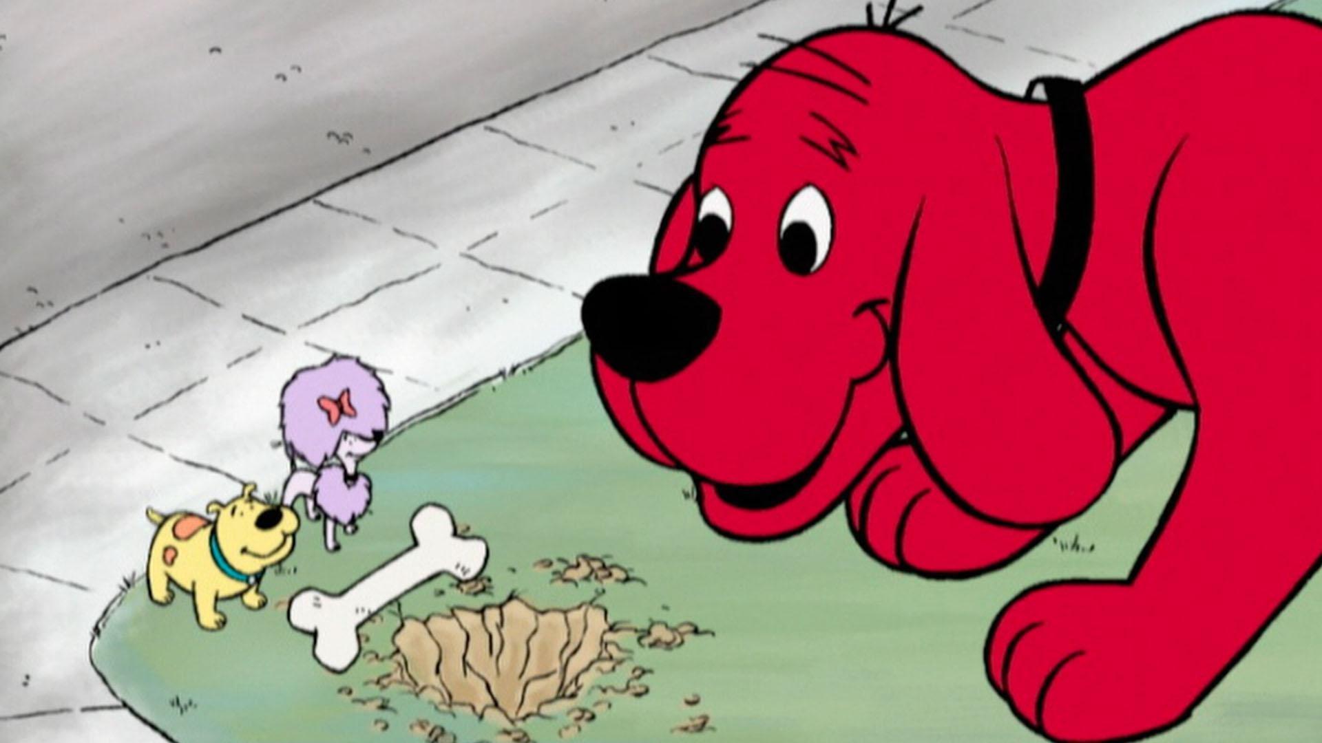 Clifford, T-Bone and Cleo find the perfect spot for Clifford's bone.